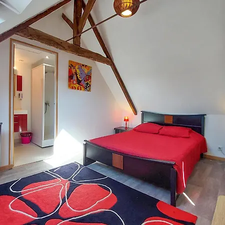 6 Bedroom Lovely In